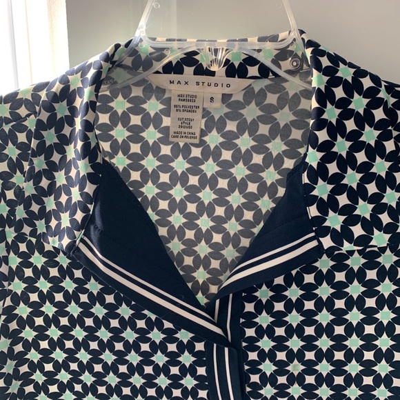 Dress - Picture 2 of 4